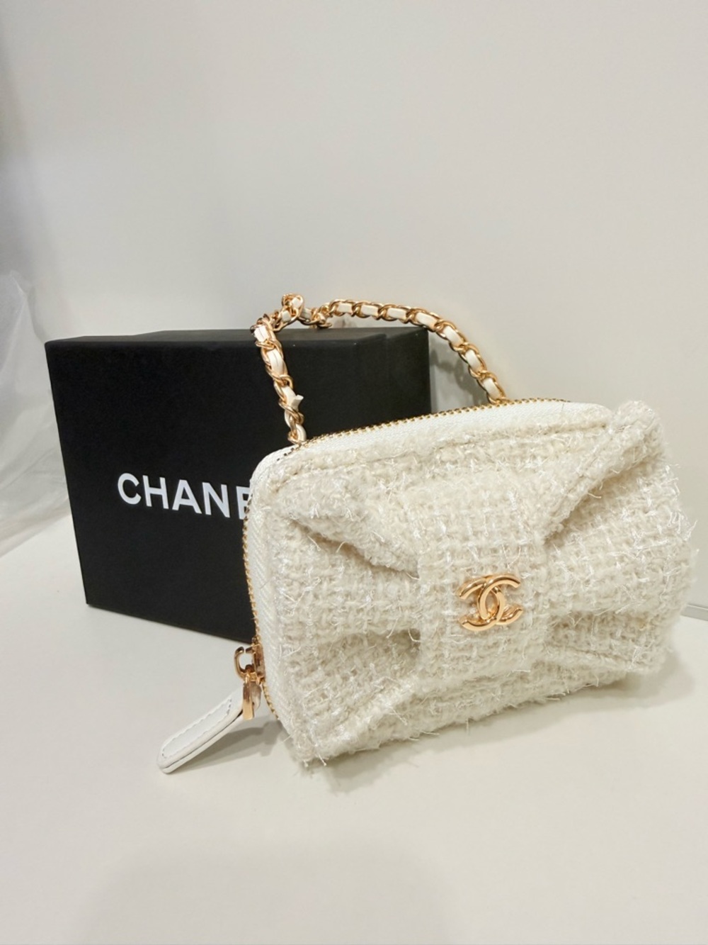 CHANEL Cream Tweed Mini Cosmetic Pouch with Gold Chain Strap - Picture 7 of 9